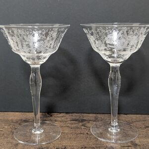 Elegant Clear Glass Champagne Coupes